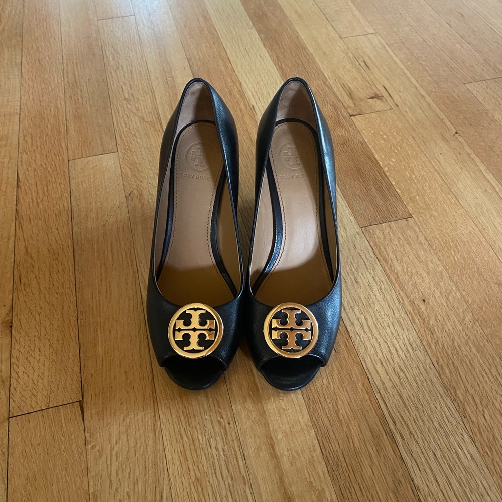 Tory burch black classics
